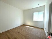 Photo - 1220 W 25th St