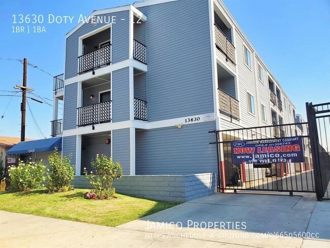 Building Photo - 13630 Doty Ave Unit 12