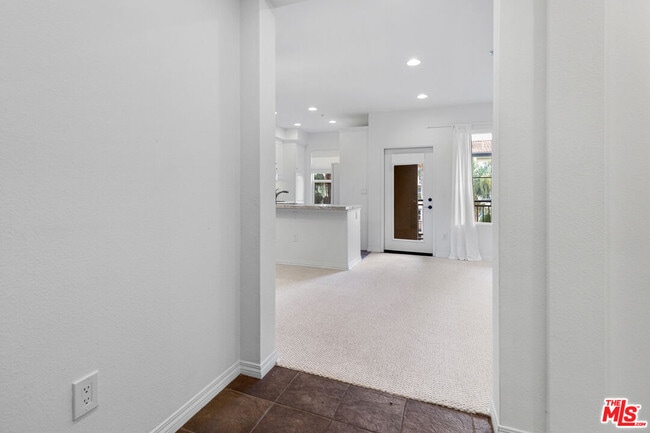 Photo - 6020 S Seabluff Dr Unit 301