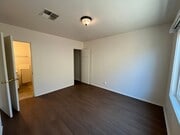 Photo - Arleta 3+2 w/walk-in closet, backyard + 2 ... House