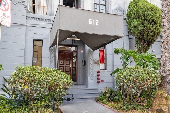 Building Photo - 512 S. Hobart Blvd. Rental