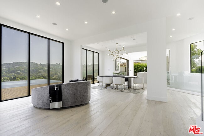 Photo - 7567 Hermes Dr