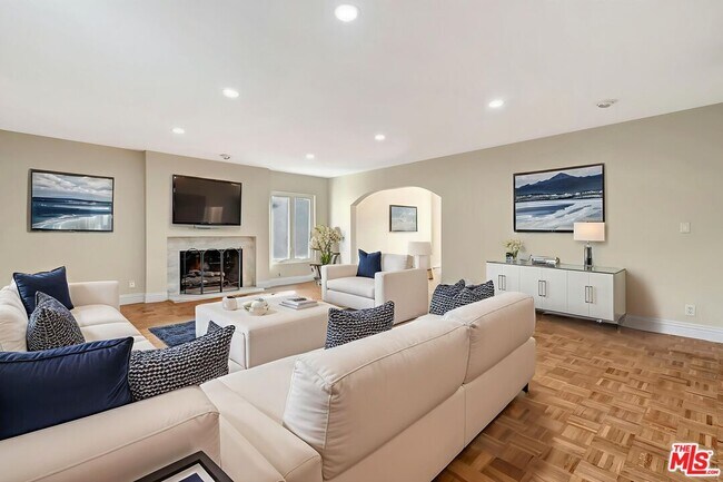 Photo - 16608 Park Ln Cir