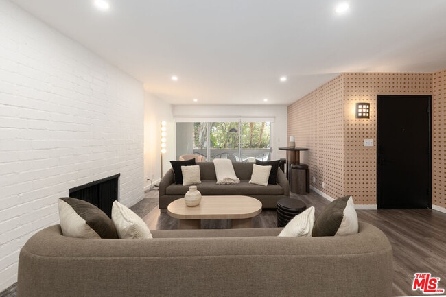 Photo - 8917 Cynthia St Unit 1