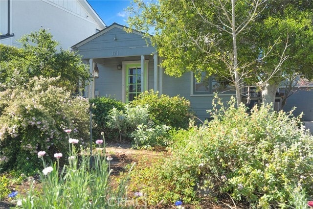 Building Photo - 171 Costa Mesa St