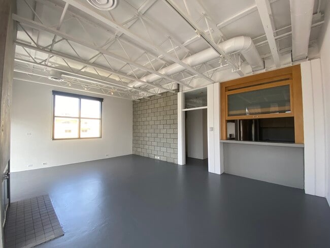 Photo - 2110 Main St Unit 303