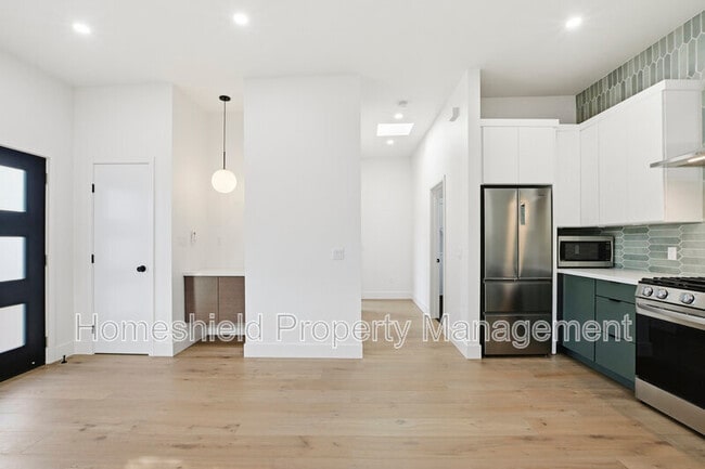 Photo - 3704 Wilcox St Unit B