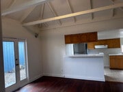Photo - 512 Carnelian St House