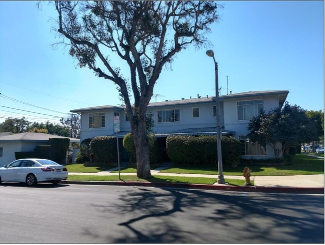 Building Photo - 4459 Sancola Ave Unit 4459