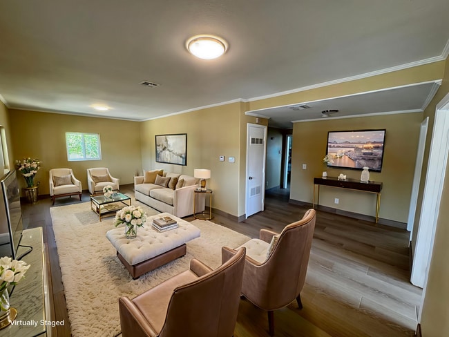 Newly Renovated 3 Bed, 3 Bath Ground Floor... - Newly Renovated 3 Bed, 3 Bath Ground Floor...