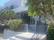 Photo - 13610 Vanowen St