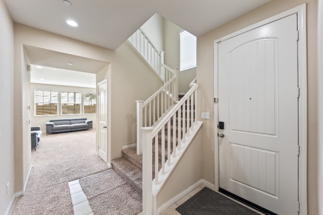 Photo - 950 N Ellie St