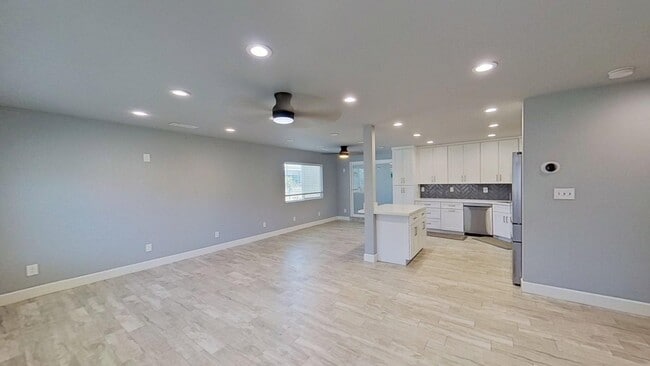 Photo - 13922 Heidi St