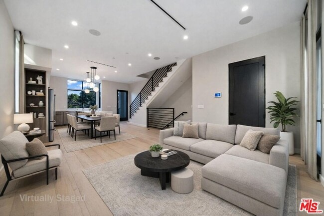 Building Photo - 4429 Tujunga Ave