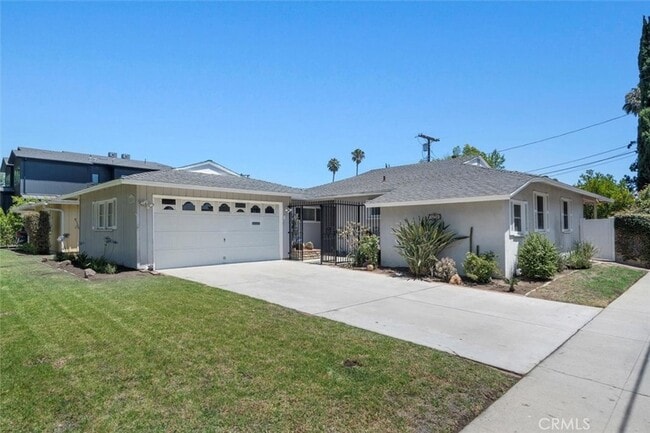 Photo - 5210 Ventura Canyon Ave House