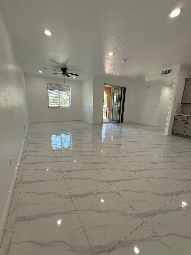 Photo - Arrow Apartments