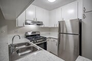 1BR, 1BA - 750SF - The Arbors Santa Ana Apartments