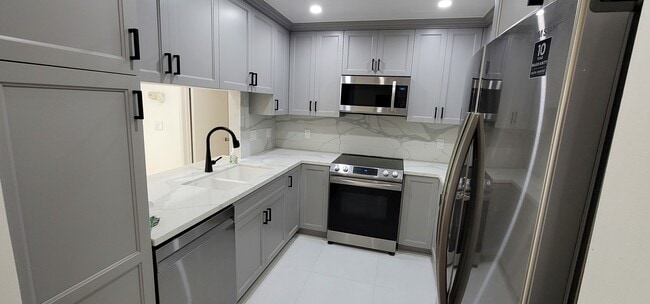 Kitchen 2 - 1300 Midvale Ave Unit 307