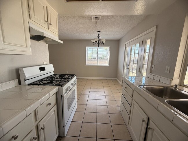 Photo - 14243 Perham Ct