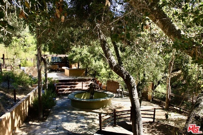Photo - 1578 Topanga Skyline Dr