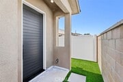 Photo - 1325 W Ash Ave