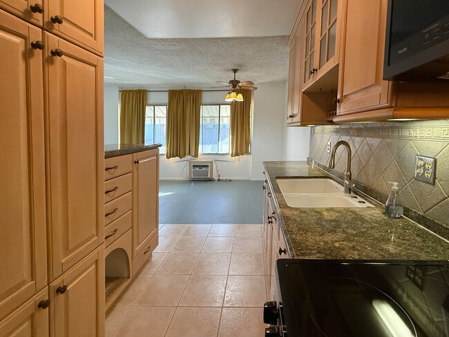 Photo - 250 Linden Ave Unit 208