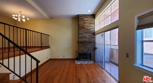 Photo - 7320 Balboa Blvd Unit 123