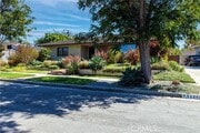 Photo - 5220 E Los Flores St