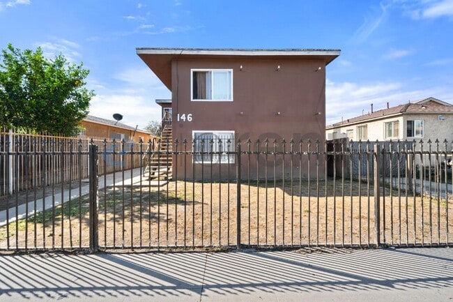 Building Photo - Unit 1