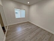 Photo - 4328 Mammoth Ave Unit 201