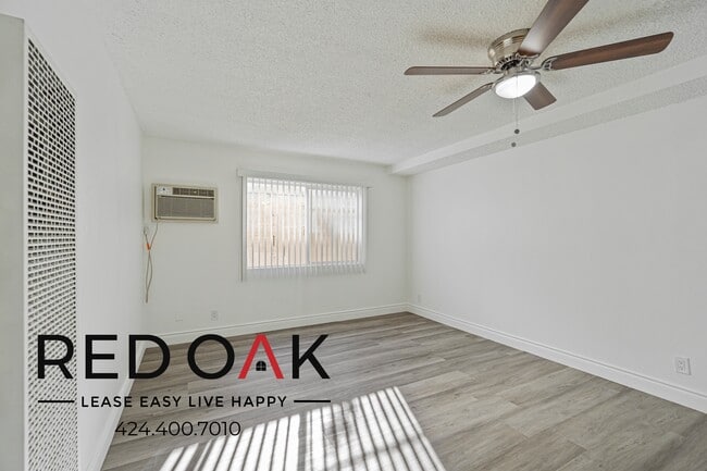 Building Photo - 5624 Fair Ave Unit 107