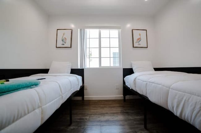 Photo - 14836 Archwood St Unit Private Room