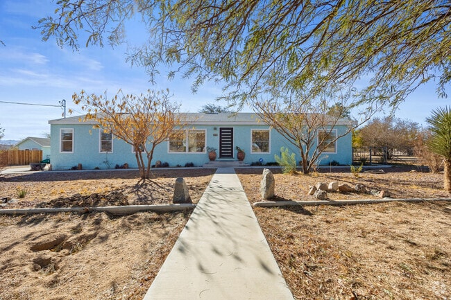 Building Photo - 62851 Aberdeen Dr Rental