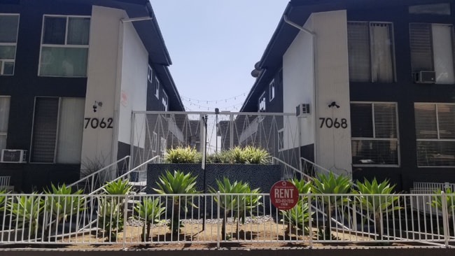 Photo - 7068 Lanewood Ave Unit 1