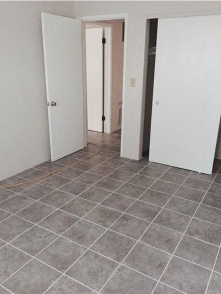 Photo - 8400 Amigo Ave