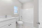 Photo - 1337 E 8th St House