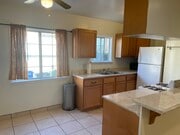 Photo - 5362 Monroe St