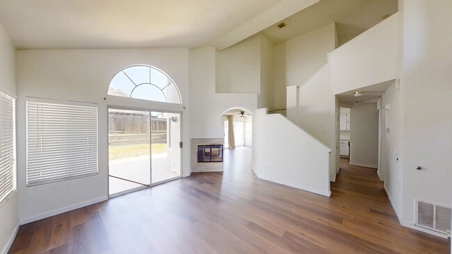 Photo - 34907 Summerwood Dr