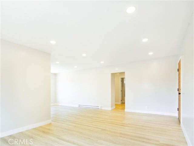 Photo - 2027 Vista Del Mar Ave Unit 6
