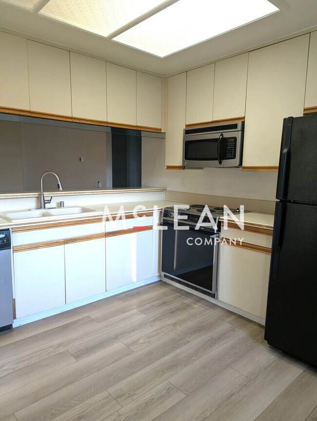 Photo - 2-Bedroom Condo in the Desert Princess Community