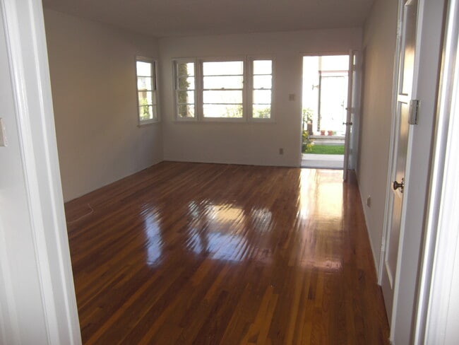 Building Photo - 11368 Washington Pl Unit A