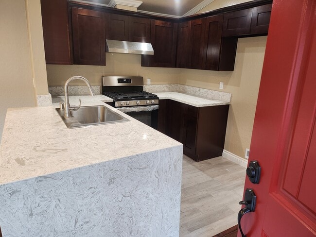 Photo - 1652 Winn Ct