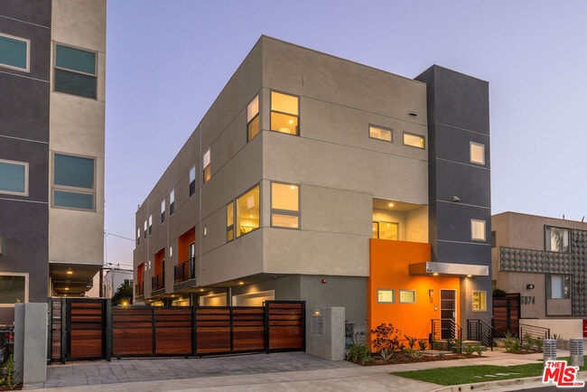 Building Photo - 6072 Pickford St