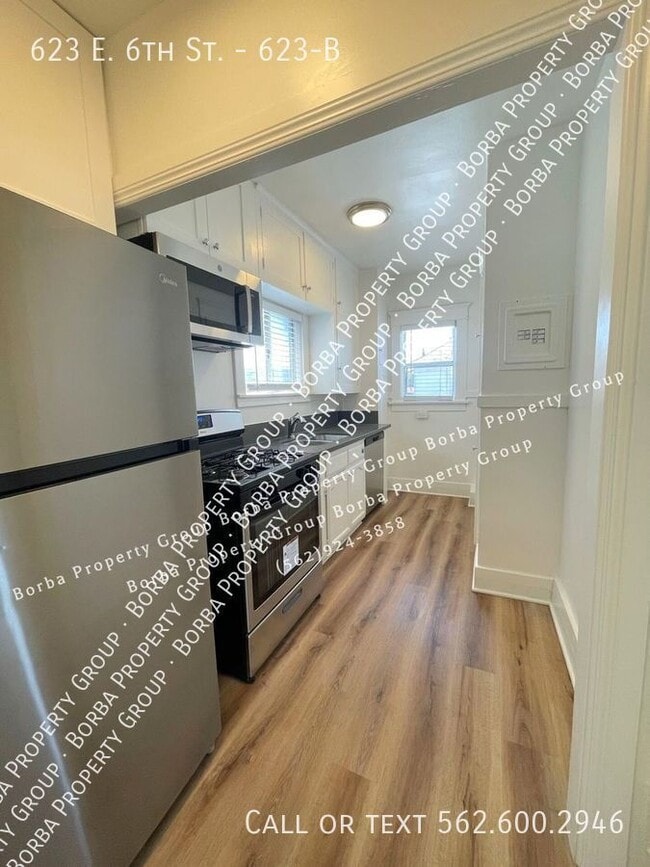 Photo - 623 E 6th St Apartment Unit 623-B