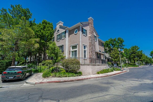 Photo - 23420 Waterway Ln Townhome