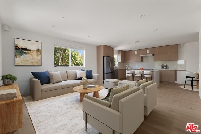 Building Photo - 15211 Morrison St