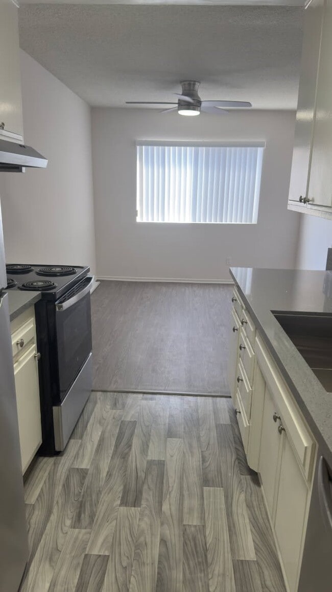 Photo - 11922 Kling St Unit 105