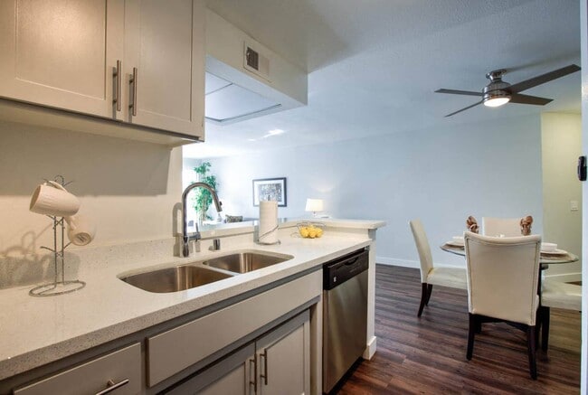 Photo - Toluca Lofts