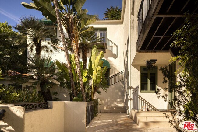 Photo - 1427 Kings Rd