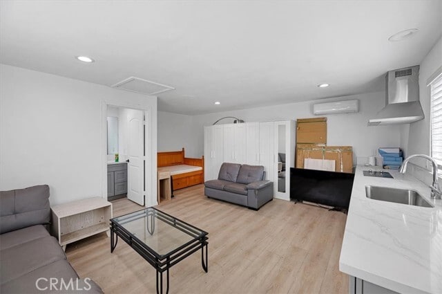 Photo - 2313 Schoolside Ave